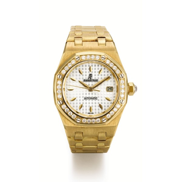 Audemars Piguet A LADY'S YELLOW GOLD AND DIAMOND-SET AUTOMATIC CENTER SECONDS WRISTWATCH WITH DATE AND BRACELET CIRCA 2009 LADY ROYAL OAK NO 0102