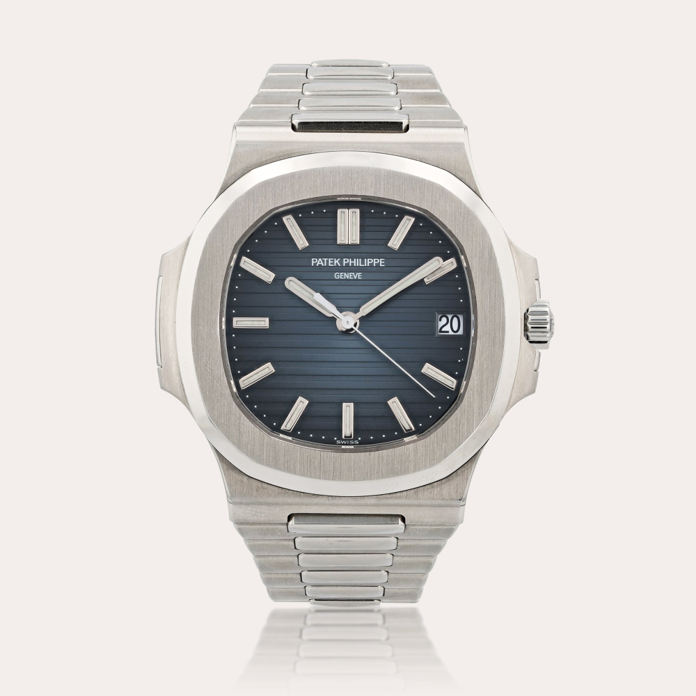 Patek PhilippeNautilus, reference 5711/1A-010 Montre bracelet en acier avec date | Stainless steel wristwatch with date and bracelet Vers 2016 | Circa 2016