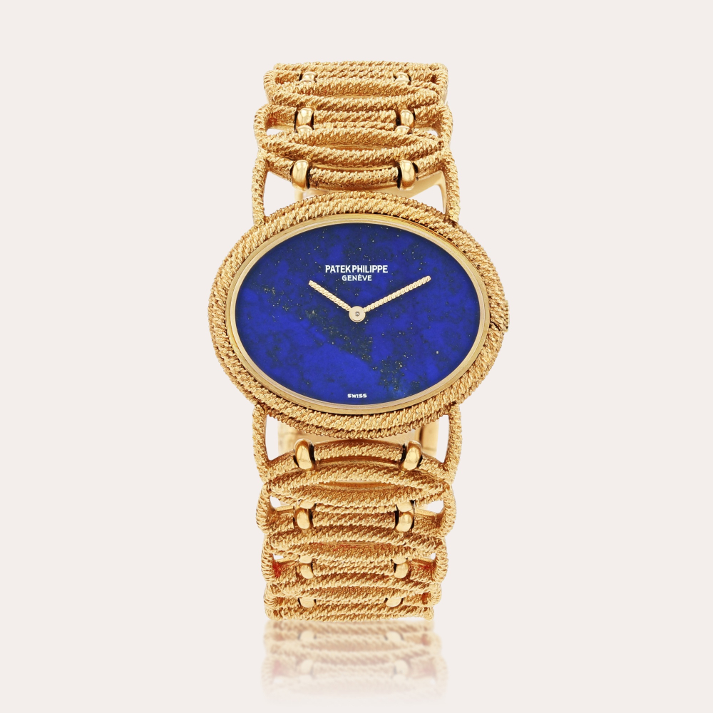 Property of the family of the original ownerPatek PhilippeReference 4290/2 Montre bracelet en or jaune avec cadran en lapis-lazuli | Yellow gold bracelet watch with lapis lazuli dial Vers 1976 | Circa 1976