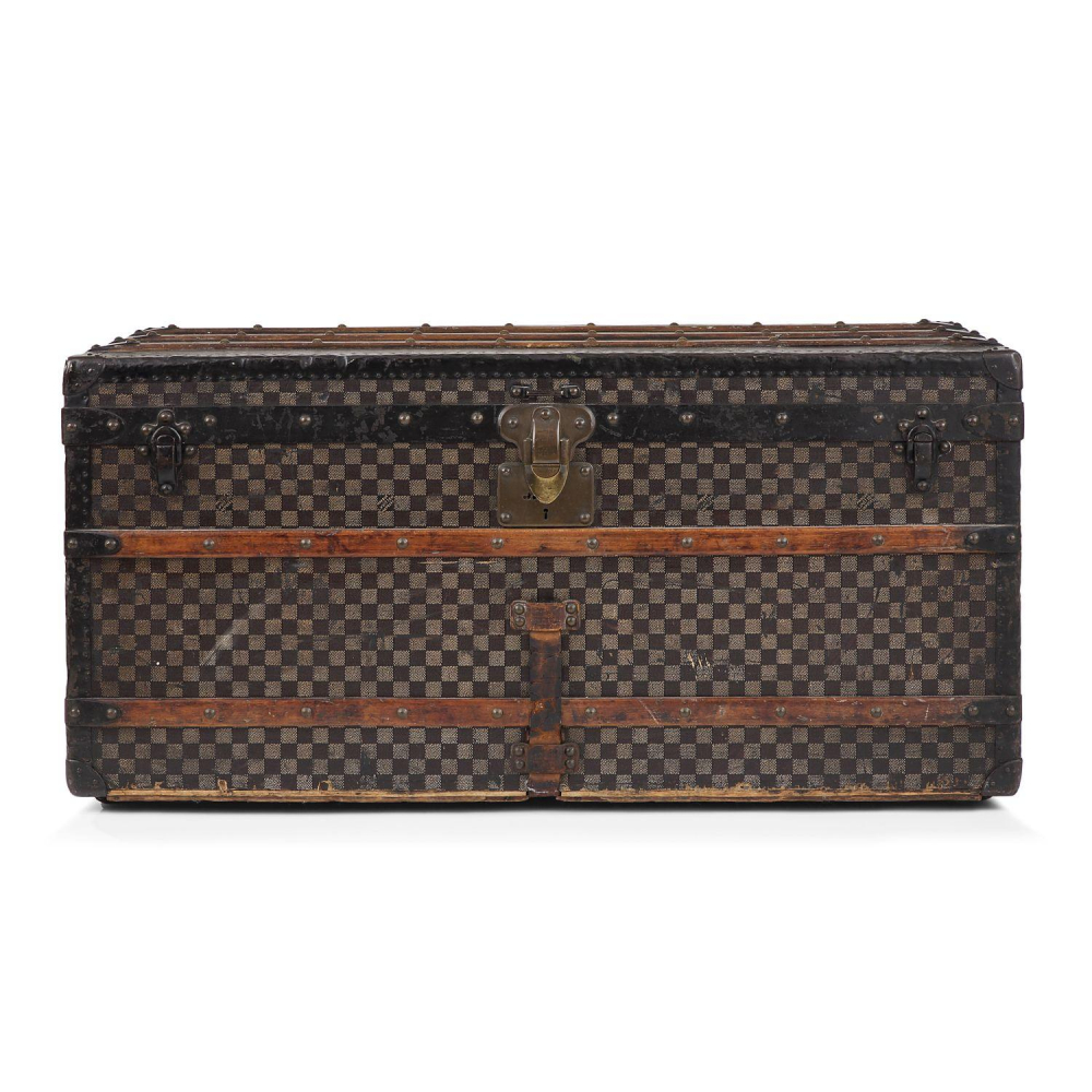 Sold at Auction: Louis Vuitton, LOUIS VUITTON Hut, Gr. L.